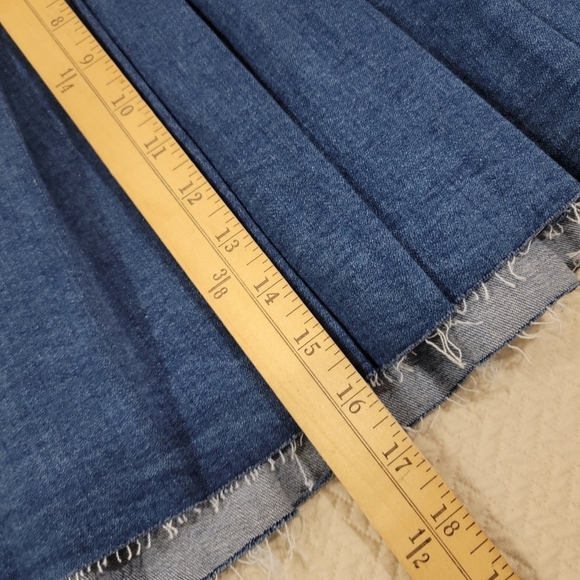 Re Generation by Celebrity Pink Denim Pleated Skirt Size S - Picture 8 of 15